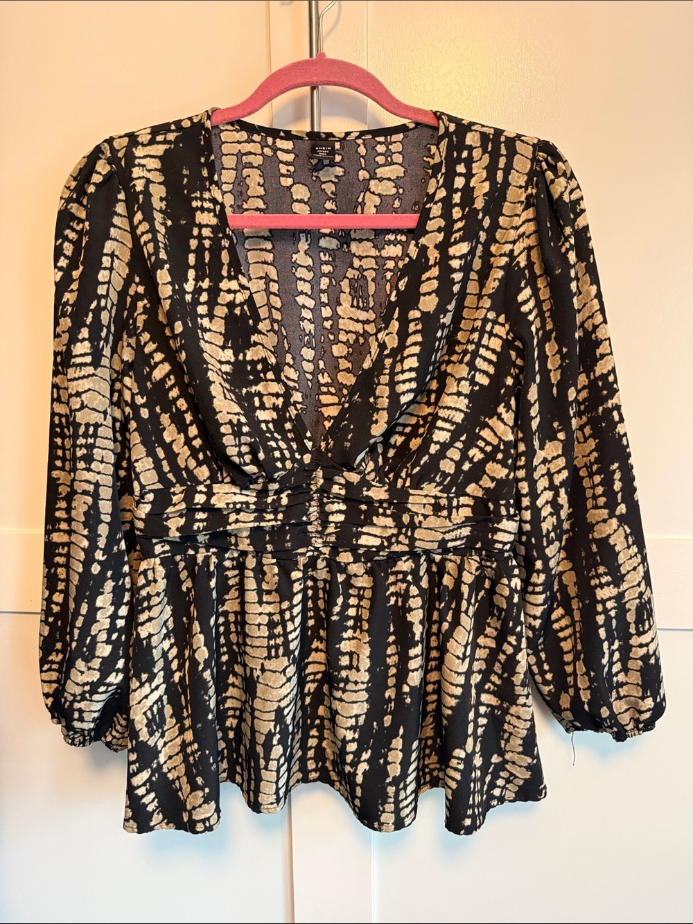 SHEIN Black and Beige Printed V-Neck Peplum Blouse